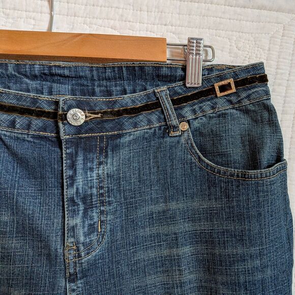 Vintage Y2K Baccini Bootcut Jeans Velvet Sequin Rhinestone Detail Size 12 - Picture 13 of 14